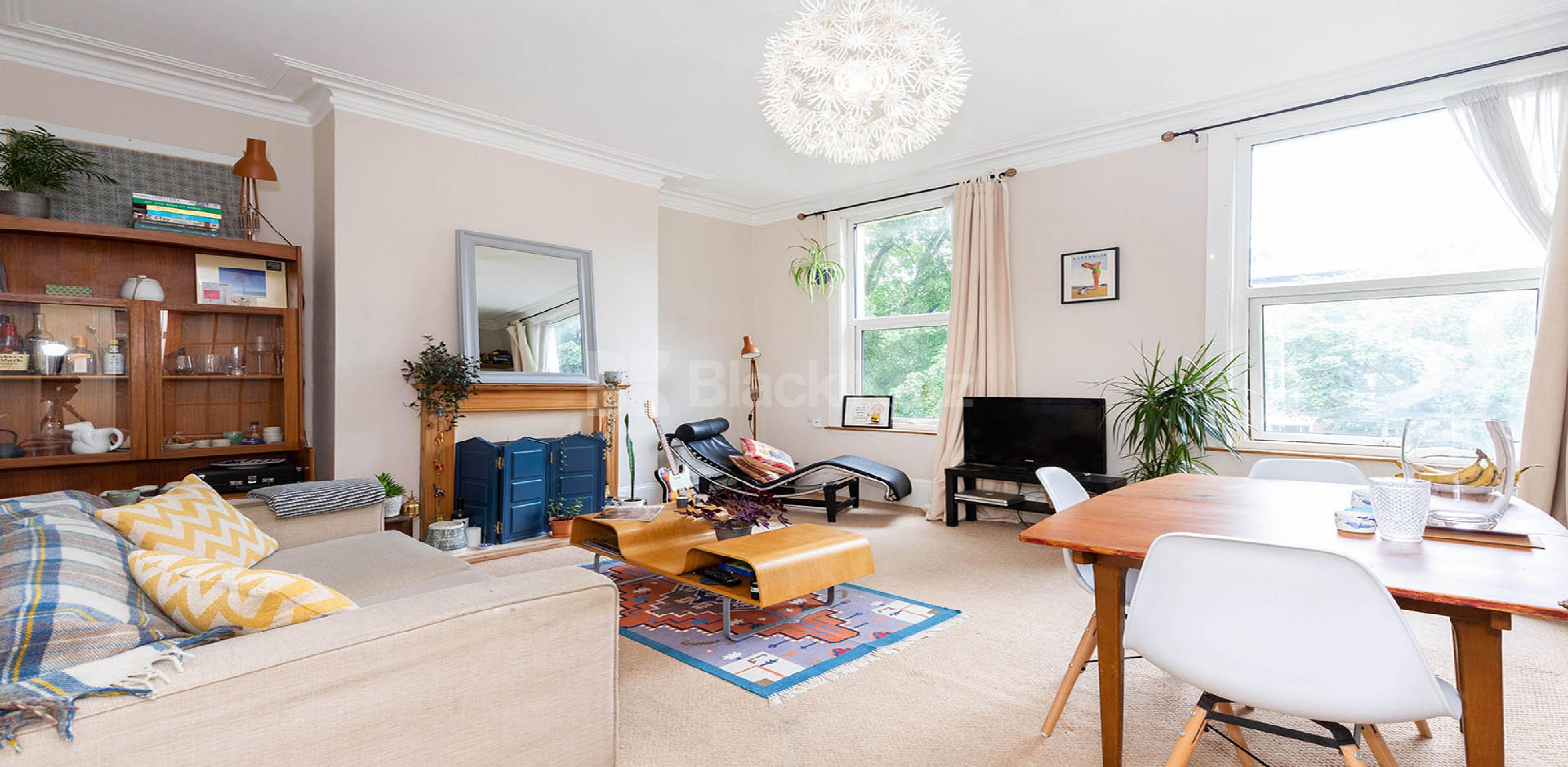 			1 Bedroom, 1 bath, 1 reception Apartment			 ENGLEFIELD ROAD , DE BEAUVOIR TOWN N1 N1